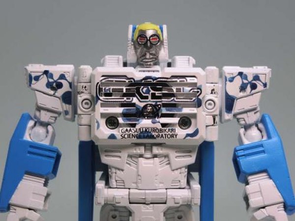 Downtown Cerebros Update   Clear Image Of Fortress Maximus Face, Photos Of Figure  (3 of 5)